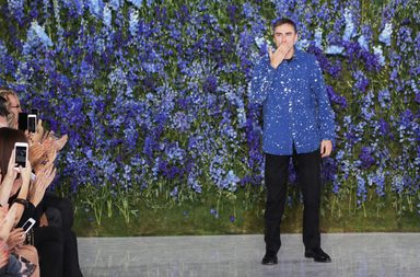 راف سايمونز اكثر الاسماء بحثا على الانترنت في عام 2015