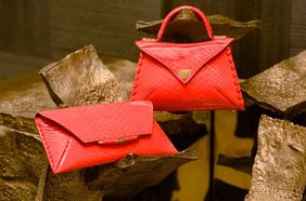 حقائب لصيف 2021 من ماركات عالمية تضاعف جاذبية اطلالتك