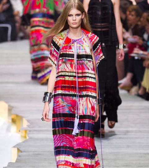 اختاري لصيف 2015 الفساتين بالستايل البوهيمي من روبيرتو كافالي