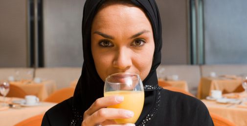 ما هي الأطعمة المفيدة وغير المفيدة لمرضى النقرس؟