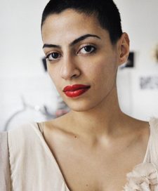 المصممة لارا خوري 