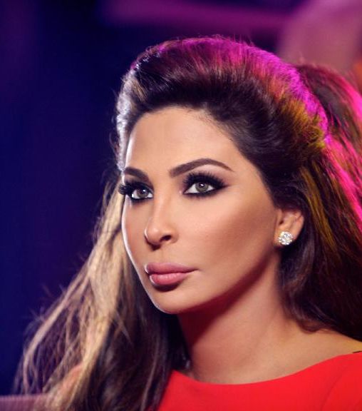 أليسا تتألق بمكياج بسام فتوح