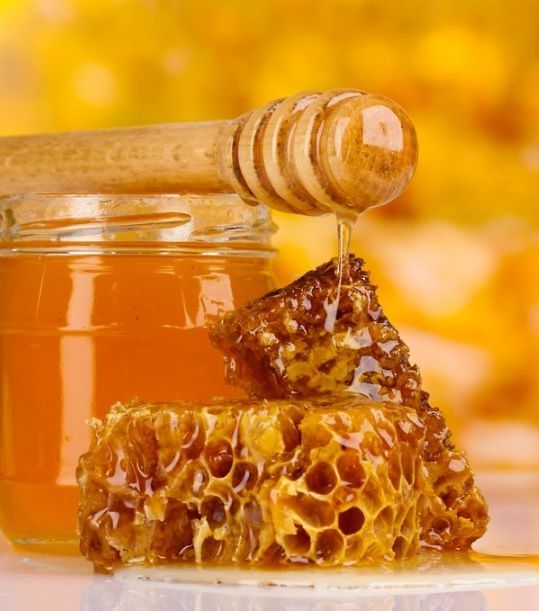 العسل يعالج تساقط الشعر