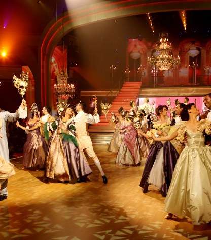 Dancing with th stars انطلق