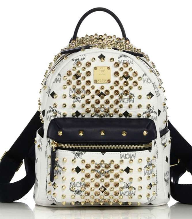 تالقي في صيف 2015 بحقيبة MCM الظهر المطرزة