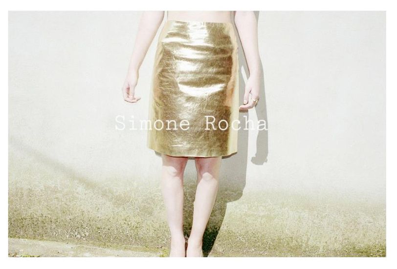 كل ما تحتاجينه من معلومات وأخبار وصور ومراجع عن Simone Rocha
