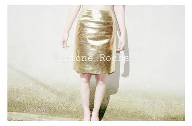 كل ما تحتاجينه من معلومات وأخبار وصور ومراجع عن Simone Rocha