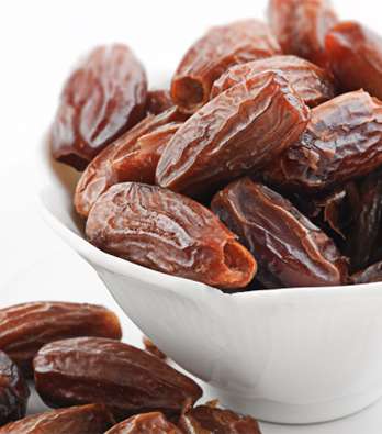 التمر...يصبح مع لبن الزبادي كافياً للفطور