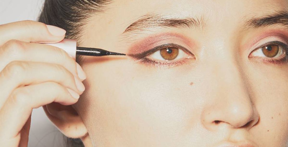 طريقة تعليم رسم العين بالايلاينر