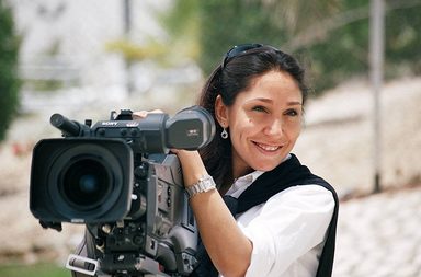 اول مخرجة افلام سعودية هيفاء المنصور