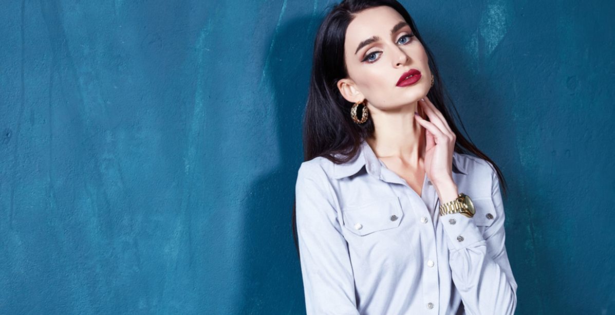 ترفضين البكاء أمام الآخرين وتحاولين الظهور بصورة المرأة الحديدية إذا هذا لك