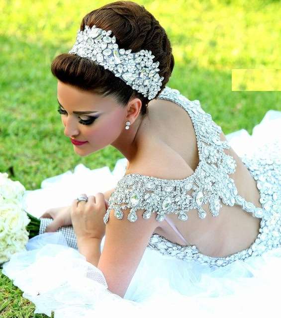 إطلالة زفاف ملوكيّة مع صالون يحيا وزكريا