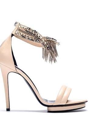 إليكِ أحذية Barbara Bui لربيع 2013