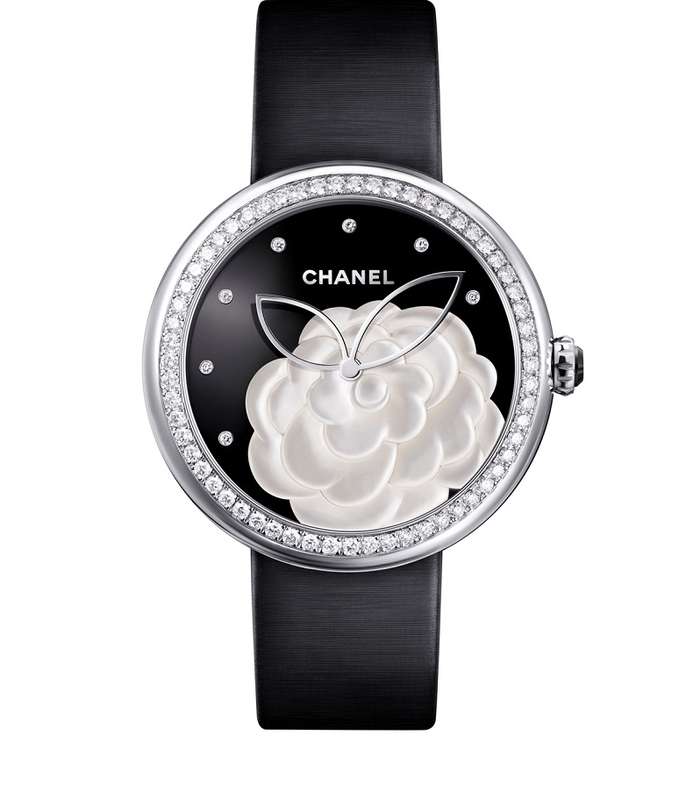 ساعة مميّزة من مجموعة Mademoiselle Prive تقدّمها لك شانيل