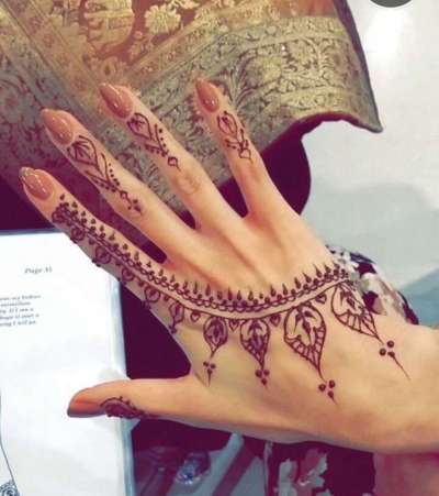 صور اروع رسم الحنة للعروس