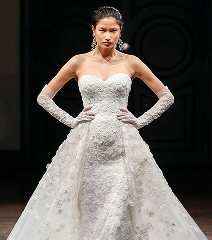 صور فساتين زفاف 2016 من أشهر الماركات لتظهري كالأميرة