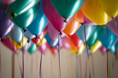 اجمل عبارات تهنئة عيد ميلاد صديقتي 