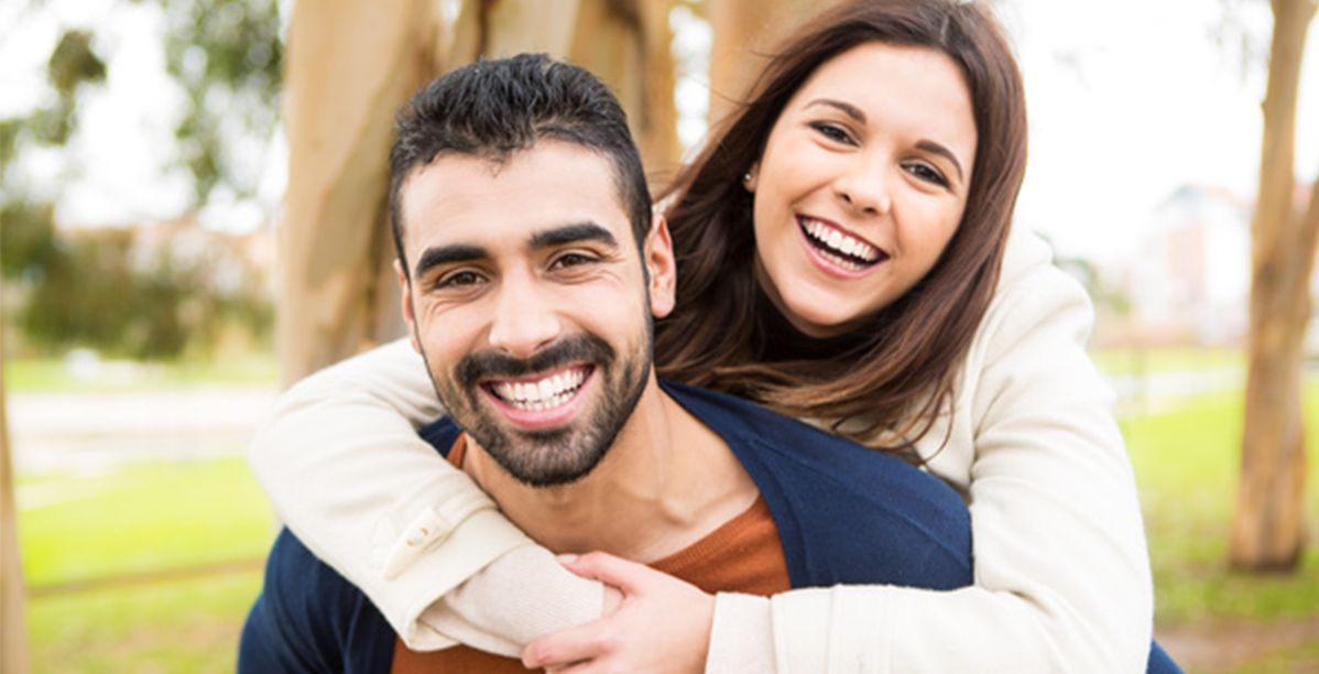 مع من يتوافق برج الدلو الرجل في الحب وما هي صفاته