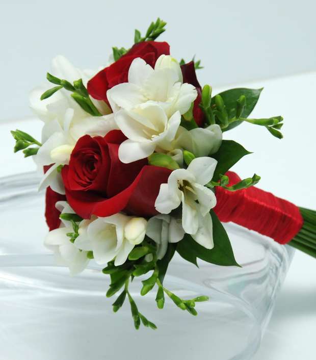 صور اجمل باقات ورد عروس