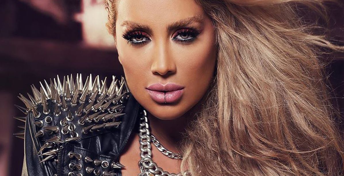 مايا دياب تصدم جمهورها بقصّة شعر قصيرة جداً غير متوقعة!