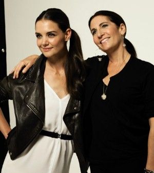 علاقة مميّزة تجميل بين النجمة وخبيرة التجميل العالميّة 