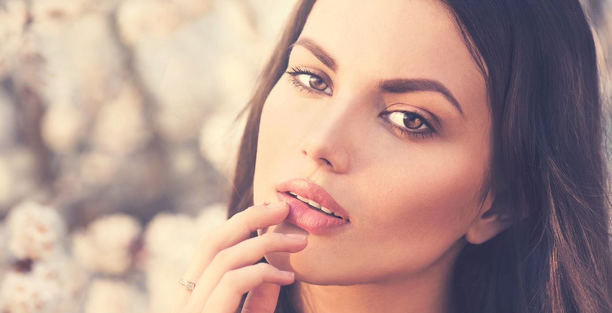 3 علامات تؤكد أنك امرأة رومانسية رغم أنك لا تعترفين