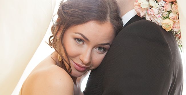 أهم الأمور التي على العروس إخبارها للعريس قبل الزفاف