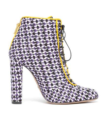 اختاري أحذيتك هذا الموسم من ماركة Oscar Tiye