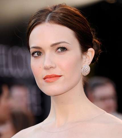 mandy-moore-orange-lips-18-03-2011