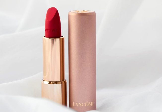 أحمر الشفاه L’Absolu Rouge Intimatte من Lancôme