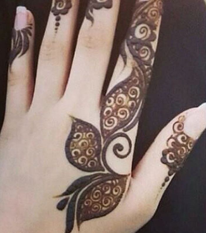 صور اروع نقش حناء اصابع خليجي للعروس