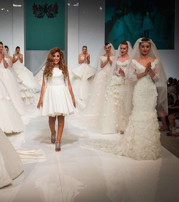 أجمل التصاميم العرائسيّة في عرض Dressalicious