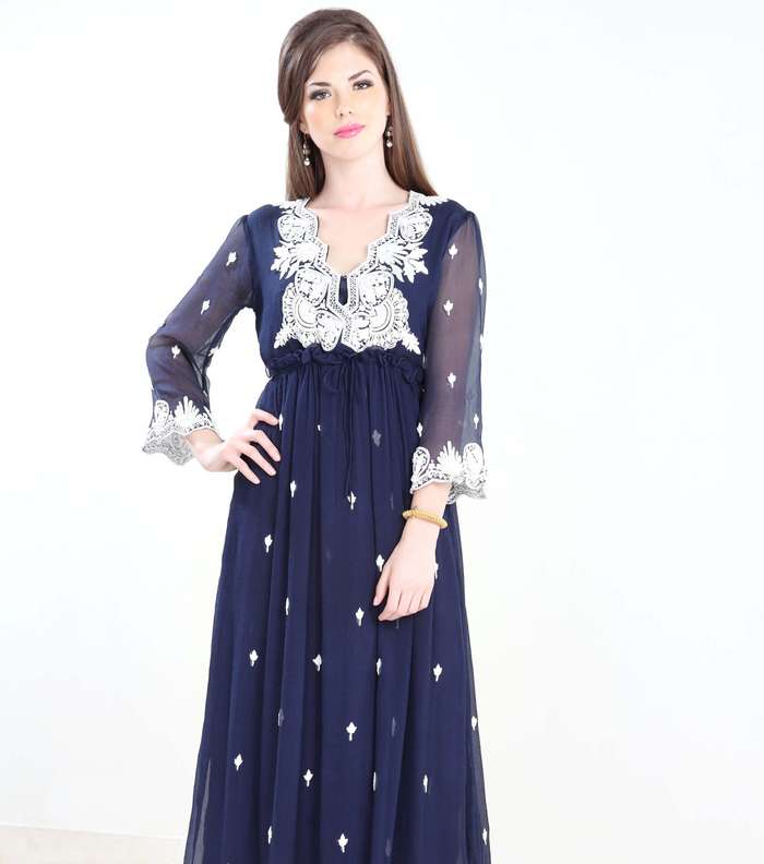 القفطان بقماش التول المطبع من توقيع Leaves of Grass من متجر Saks Fifth Avenue