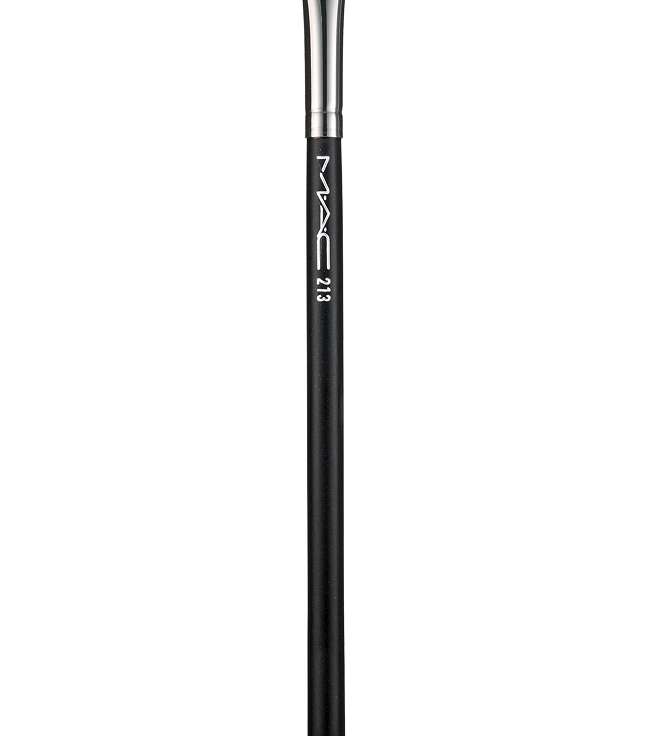 213 Fluff Brush من MAC