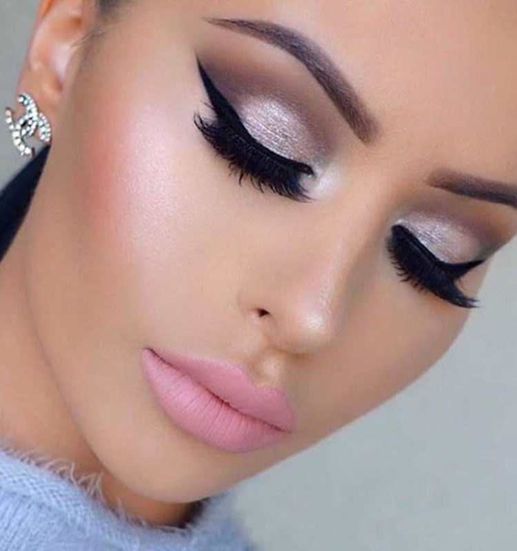 صور مكياج موف وفضي
