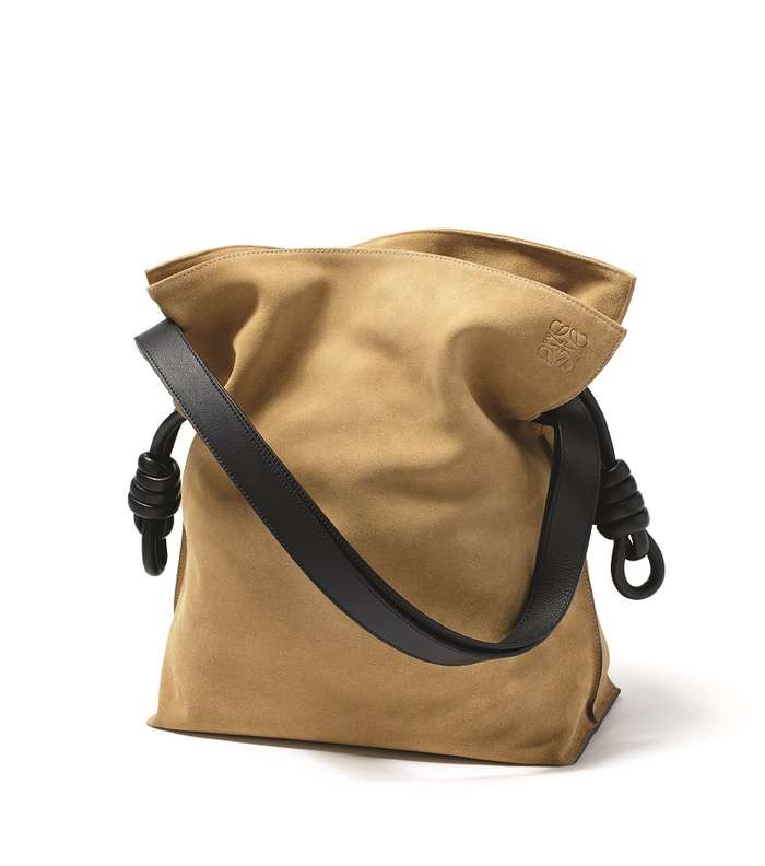 إليك حقيبة فلامينكو Oro من ماركة Loewe