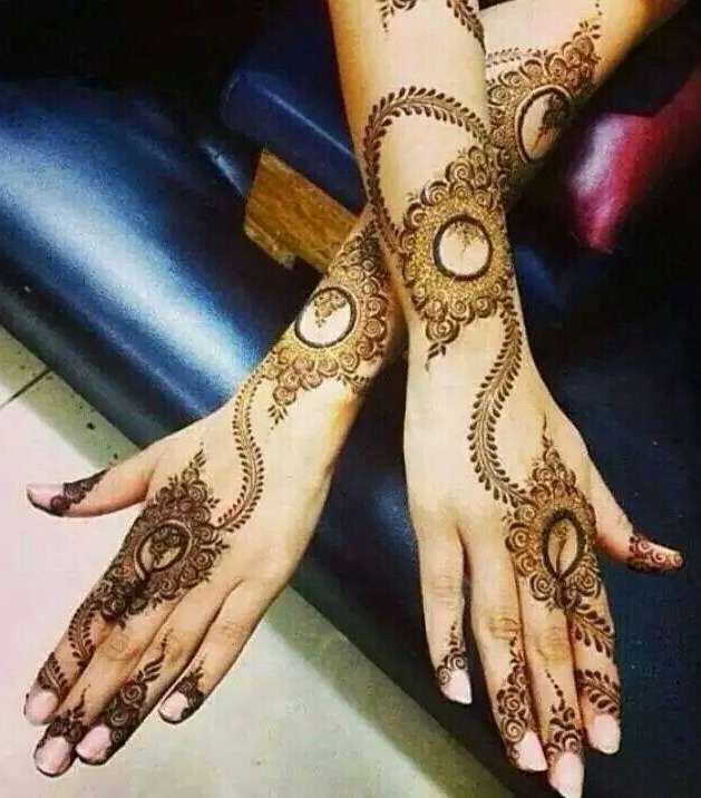 نقش حناء اماراتي للعرايس