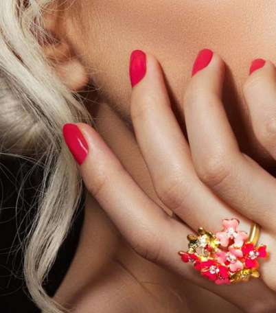 بالصور، مختارات ياسمينة لأجمل ألوان طلاء الأظافر العالميّة في صيف 2015