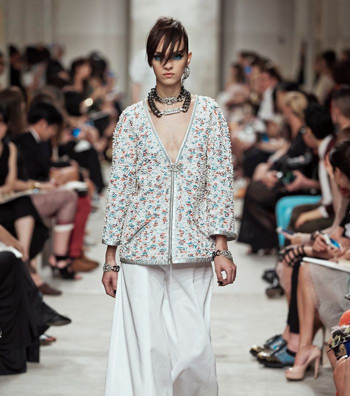 أزياء مميّزة من مجموعة Chanel Cruise 2013-2014