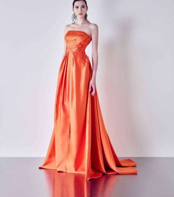 فستان برتقالي مميز من مجموعة باسيل سودا لشتاء 2015