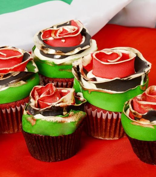 Array ورود Kitsch Cupcakes للإحتفال بالعيد