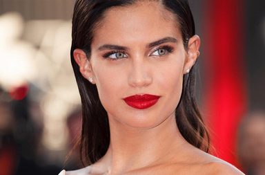 تألّق النجمات يضيء سماء مهرجان البندقية السينمائي 2018