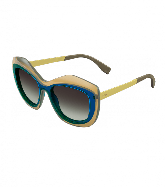 نظارات بإطار غريب