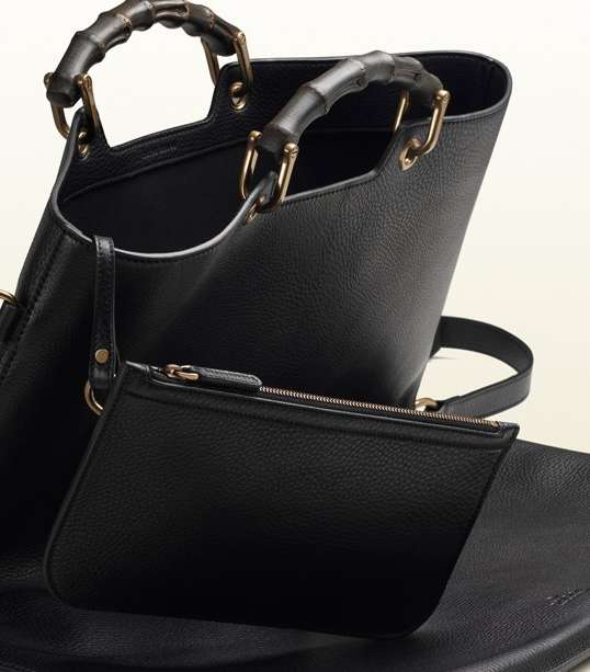 شنطة كلاسيكية باللون الأسود من Gucci