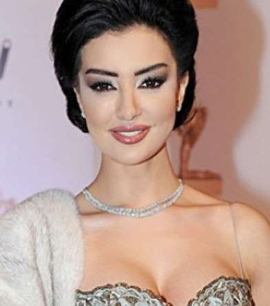 صور نجمات ضحايا العنف الأسري
