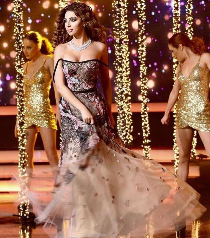 صور اروع فساتين ميريام فارس 2018