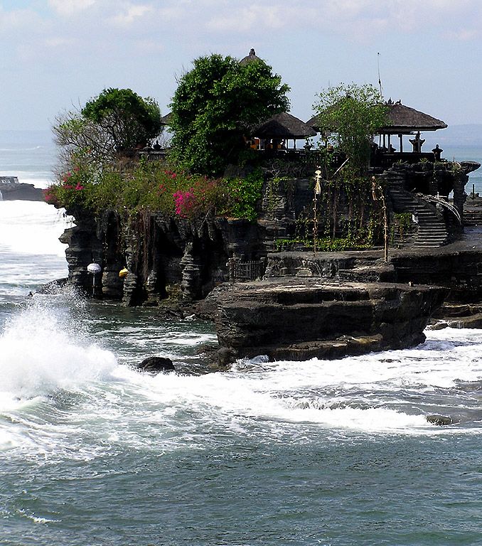 مناطق الجذب السياحي في اندونيسيا