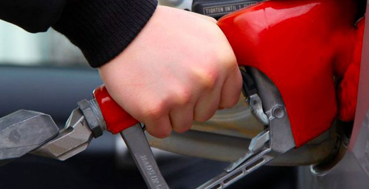 هل يجب اطفاء المحرك عند تعبئة الوقود؟