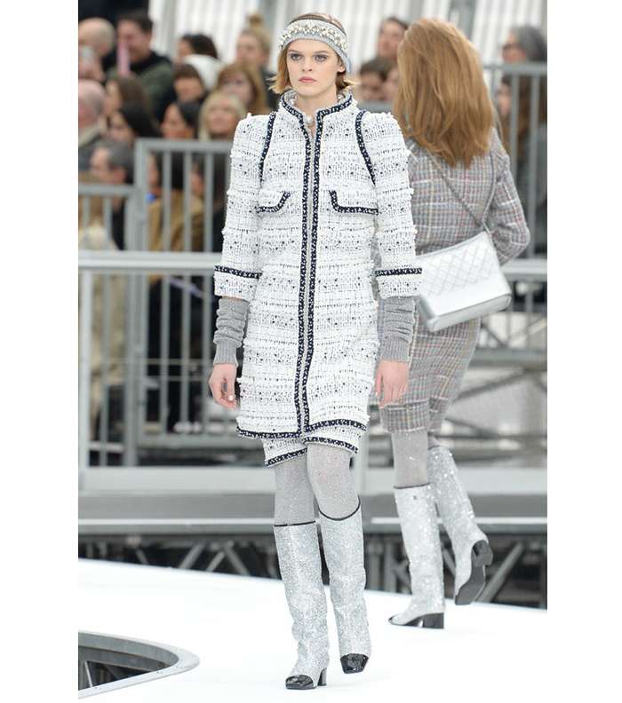 اجمل تصاميم CHANEL لشتاء 2018 من اسبوع الموضة في باريس