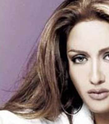 مايا دياب بشكل مختلف